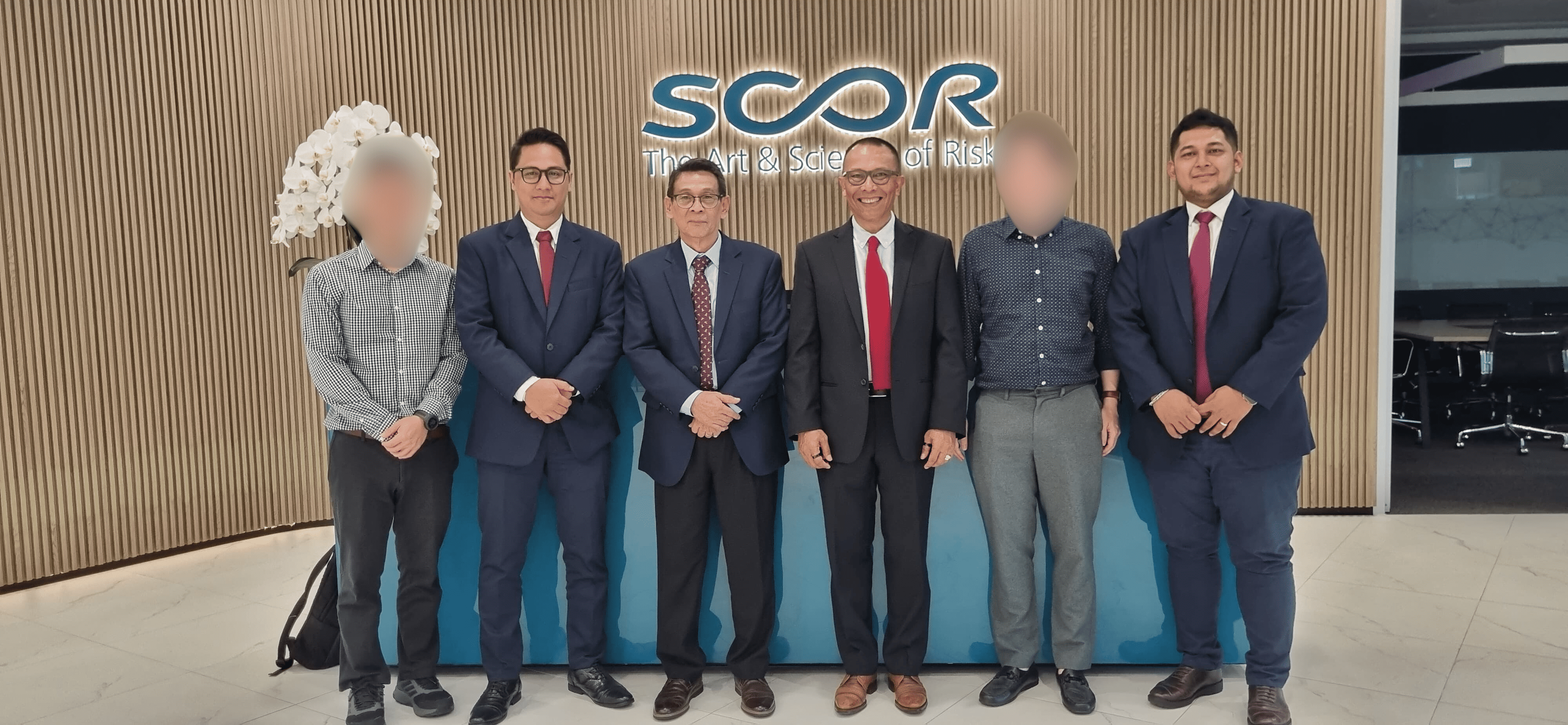 Gallery Image - Singapore International Reinsurance Conference And Tour Company